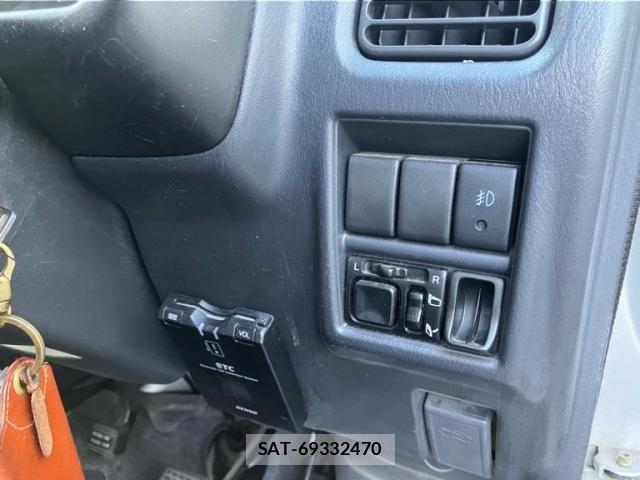 Suzuki EVERY WAGON 2005-04 7218293-15