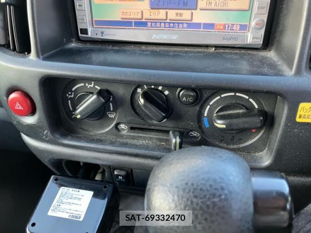 Suzuki EVERY WAGON 2005-04 7218293-19