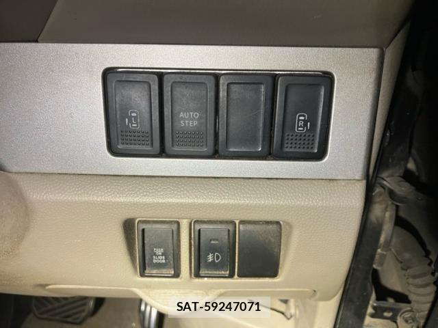 Suzuki EVERY WAGON 2013-12 7218309-11