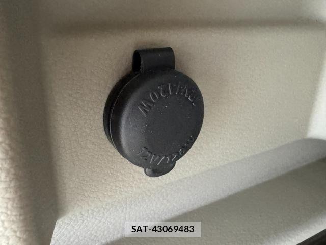 Suzuki EVERY WAGON 2020-02 7357699-27