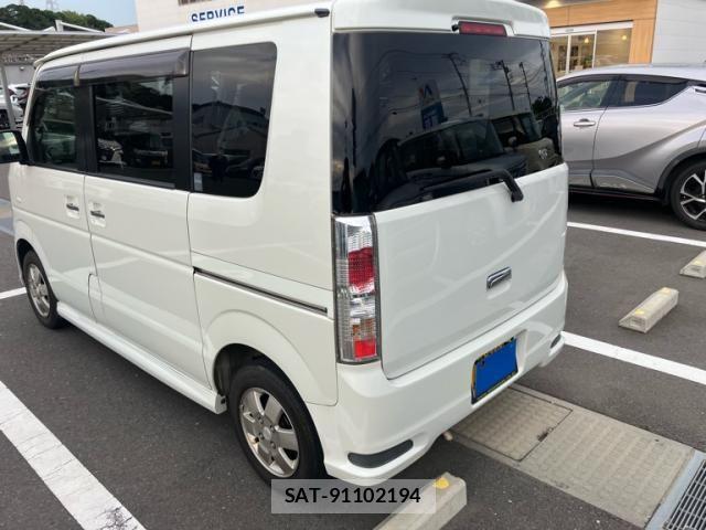 Suzuki EVERY WAGON 2012-12 7392122-5