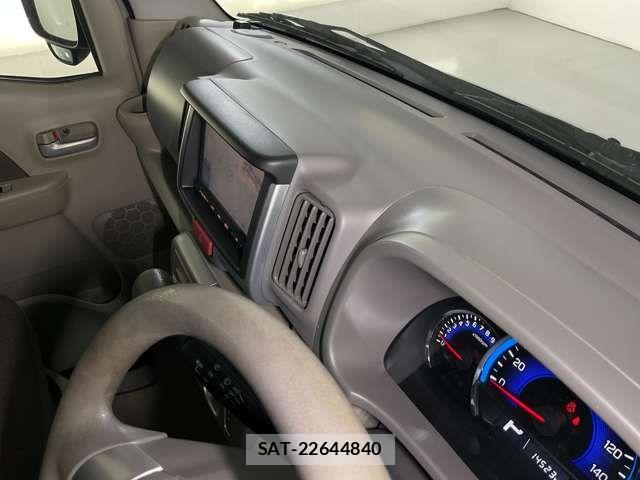 Suzuki EVERY WAGON 2015-08 7392114-17