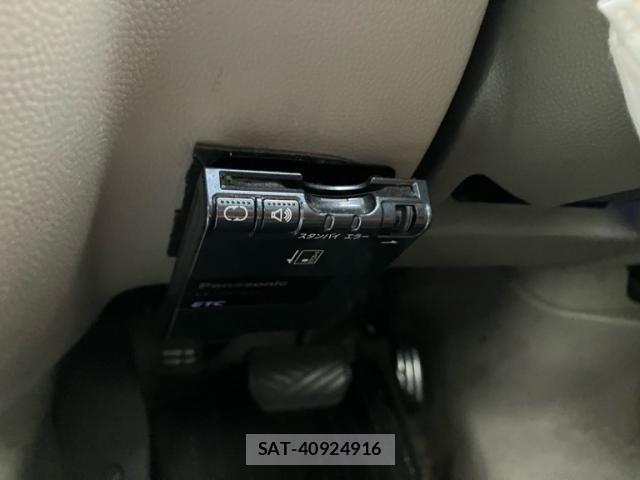 Suzuki EVERY WAGON 2010-04 7392121-12
