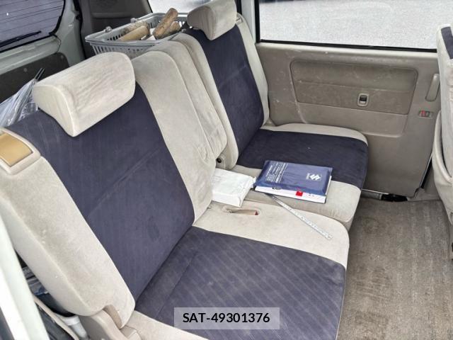 Suzuki EVERY WAGON 2005-09 7616498-12
