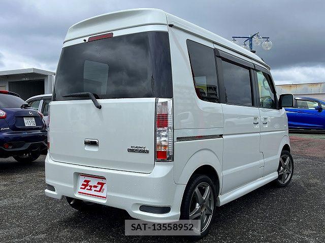 Suzuki EVERY WAGON 2012-10 7616493-2