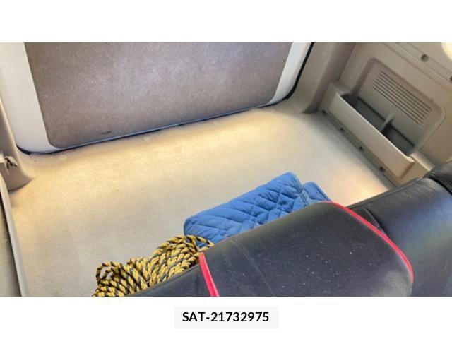 Suzuki EVERY WAGON 2011-11 7616492-19