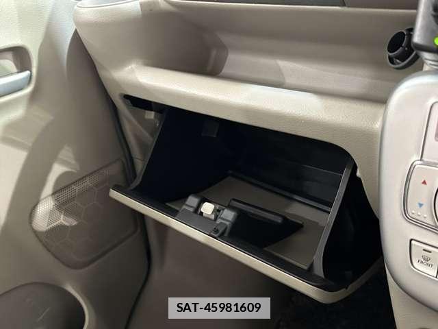Suzuki EVERY WAGON 2015-11 7723226-22