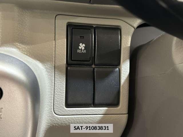 Suzuki EVERY WAGON 2017-04 7723227-13