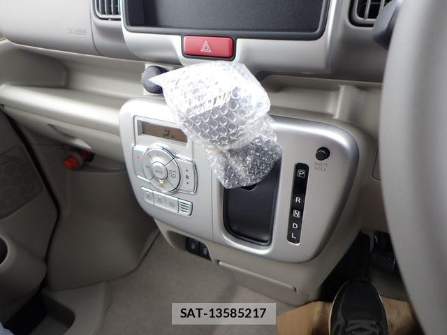 Suzuki EVERY WAGON 2026-03 7784819-16