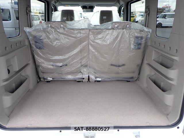 Suzuki EVERY WAGON 2026-03 7784813-24