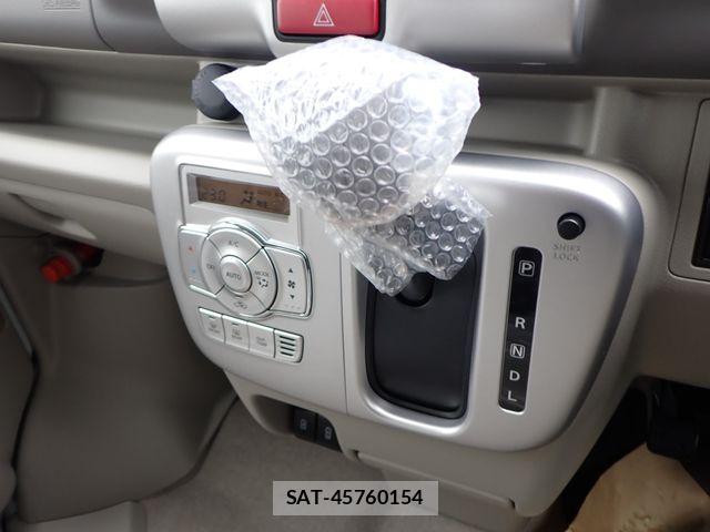 Suzuki EVERY WAGON 2026-03 7784818-16