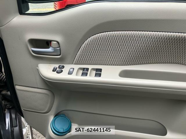 Suzuki EVERY WAGON 2015-12 7784806-19