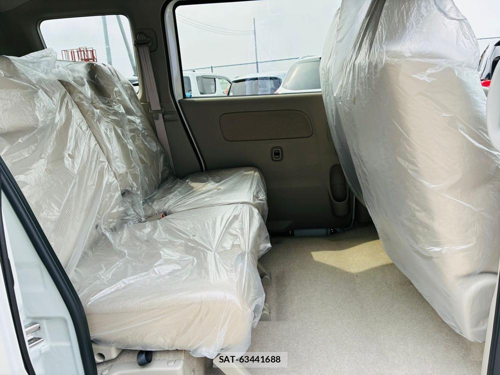 Suzuki EVERY WAGON 2025-12 7718205-8