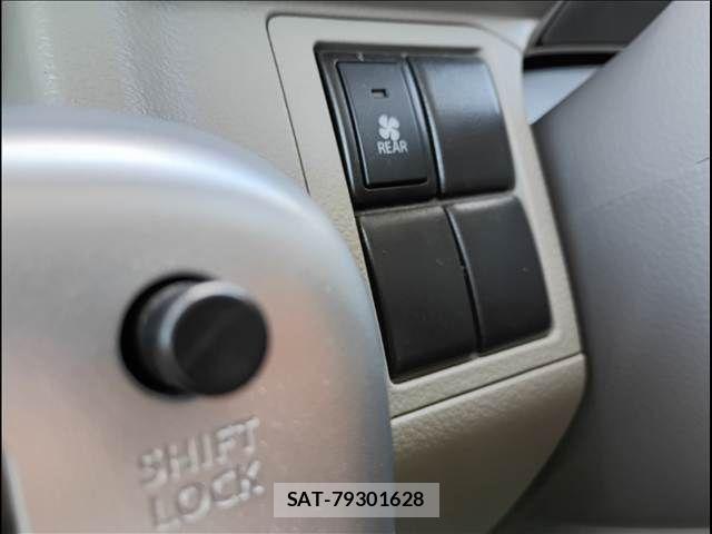 Suzuki EVERY WAGON 2015-07 7876398-19