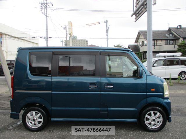 Suzuki EVERY WAGON 2005-10 7961566-7
