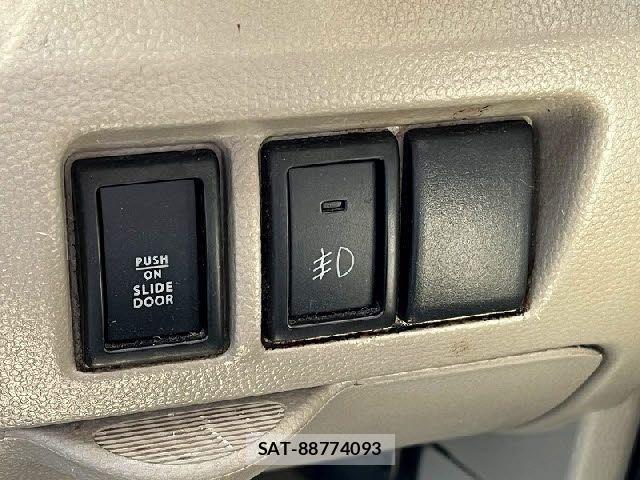 Suzuki EVERY WAGON 2013-03 7979189-17