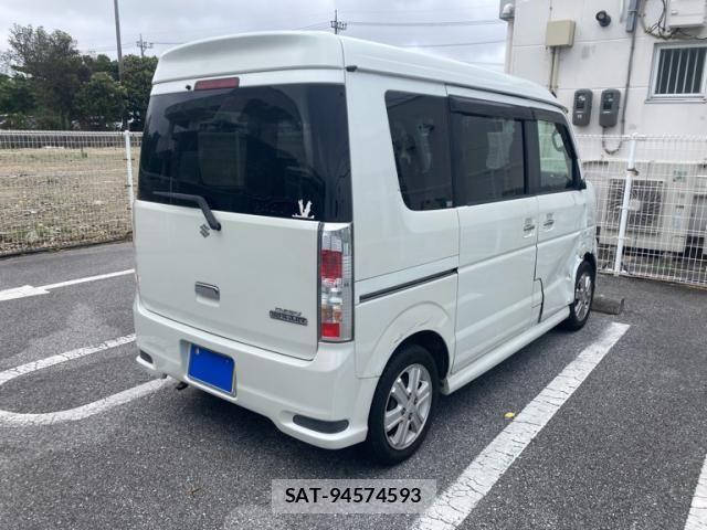 Suzuki EVERY WAGON 2012-11 8035472-2