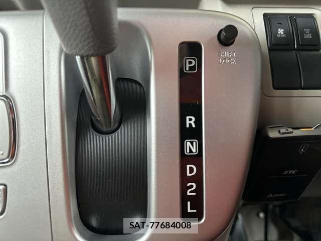 Suzuki EVERY WAGON 2019-06 8035466-10