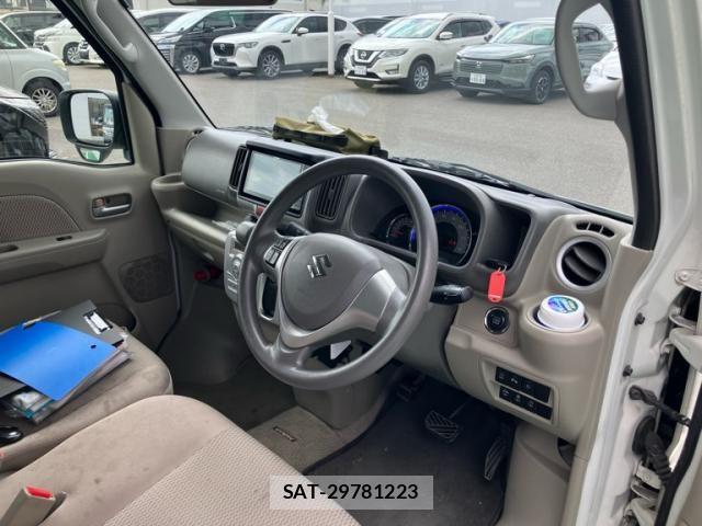 Suzuki EVERY WAGON 2019-08 8035470-12