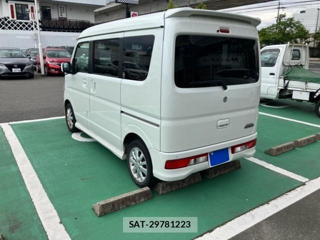 Suzuki EVERY WAGON 2019-08 8035470-2