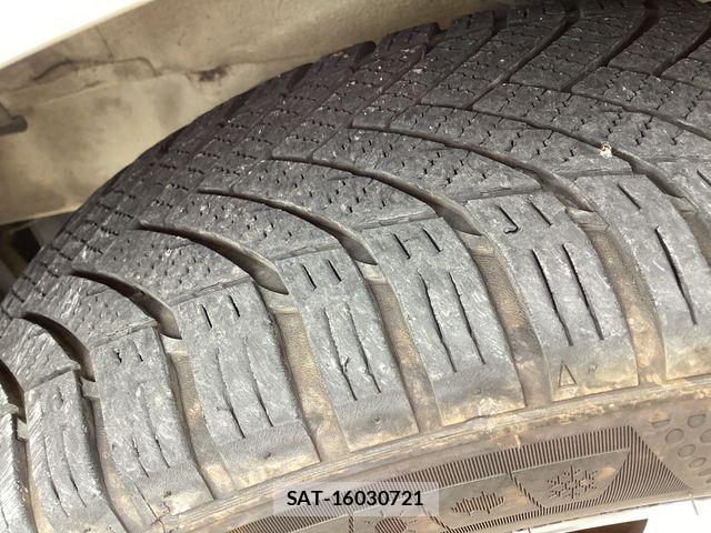 Suzuki EVERY WAGON 2011-10 8073722-11