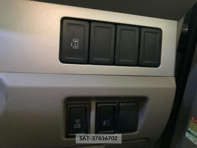 Suzuki EVERY WAGON 2011-08 8073721-8