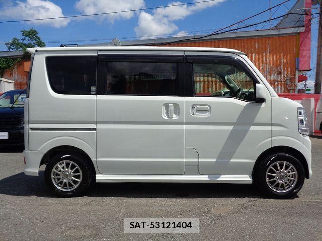Suzuki EVERY WAGON 2017-08 8073718-5