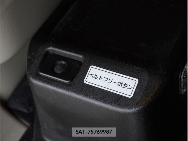 Suzuki EVERY WAGON 2021-03 8130009-13