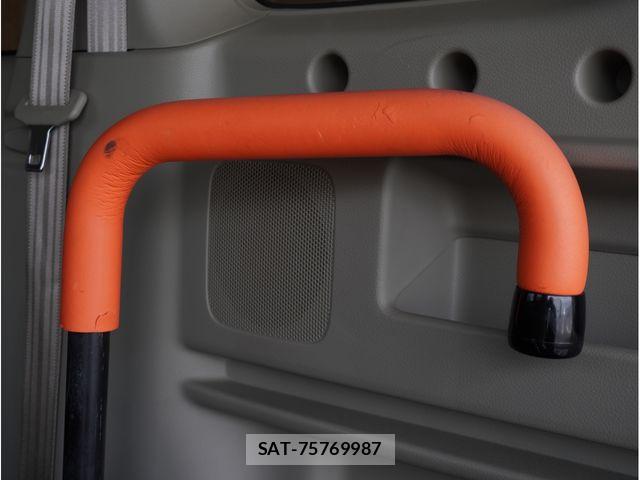 Suzuki EVERY WAGON 2021-03 8130009-15
