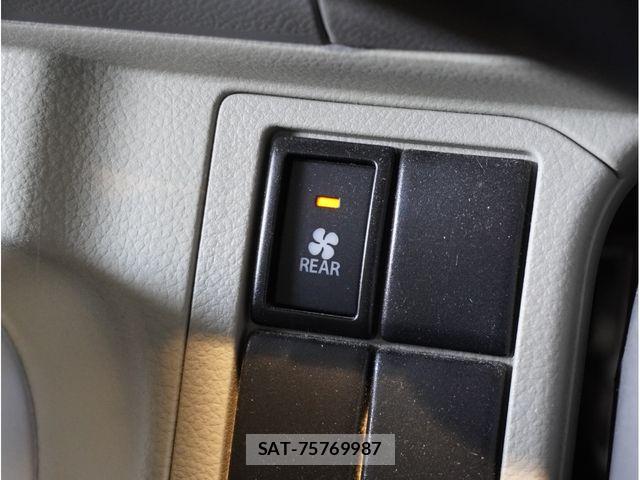 Suzuki EVERY WAGON 2021-03 8130009-23