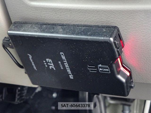 Suzuki EVERY WAGON 2021-05 8158409-10