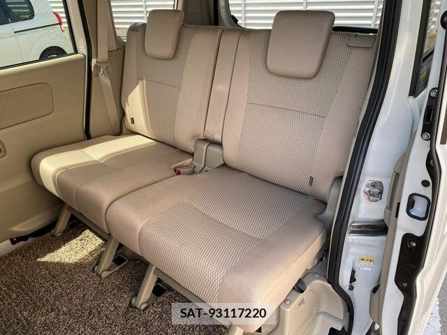 Suzuki EVERY WAGON 2015-04 8207474-17