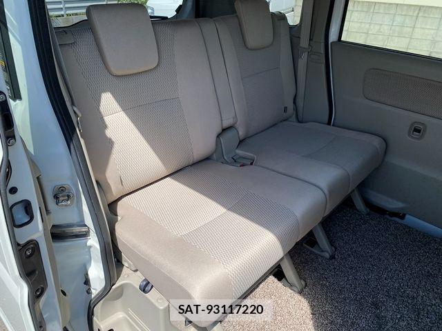 Suzuki EVERY WAGON 2015-04 8207474-19
