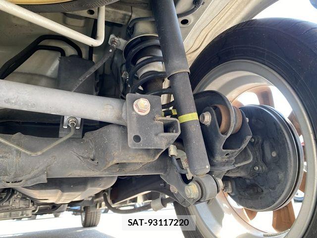 Suzuki EVERY WAGON 2015-04 8207474-27