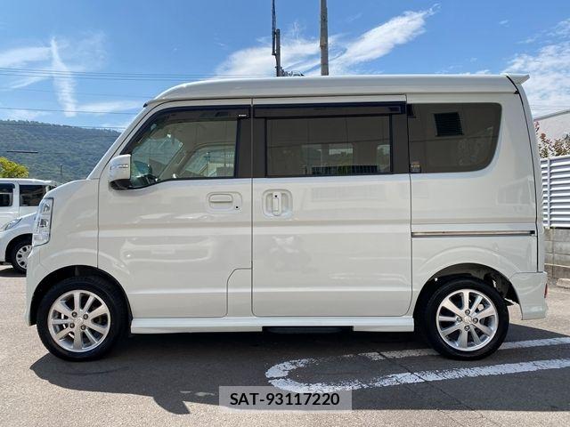 Suzuki EVERY WAGON 2015-04 8207474-4