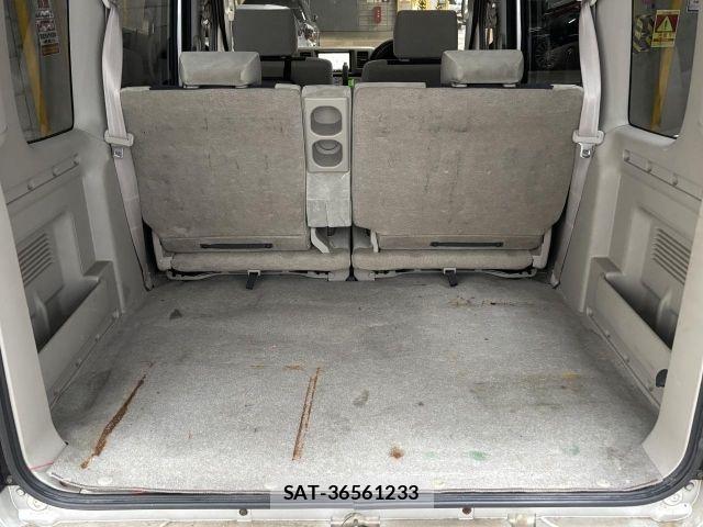 Suzuki EVERY WAGON 2005-09 8207475-10