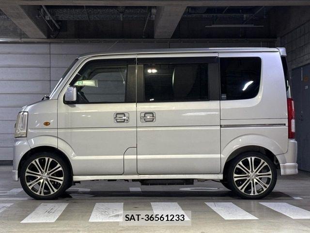Suzuki EVERY WAGON 2005-09 8207475-14
