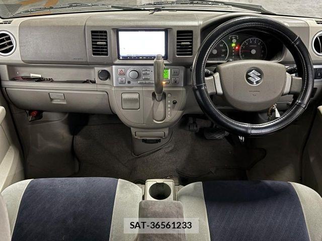 Suzuki EVERY WAGON 2005-09 8207475-1