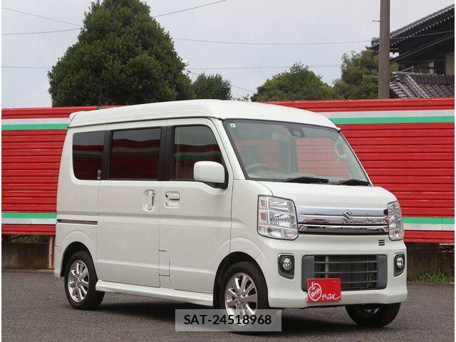 Suzuki EVERY WAGON 2017-08 8207472-24
