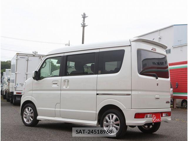 Suzuki EVERY WAGON 2017-08 8207472-28
