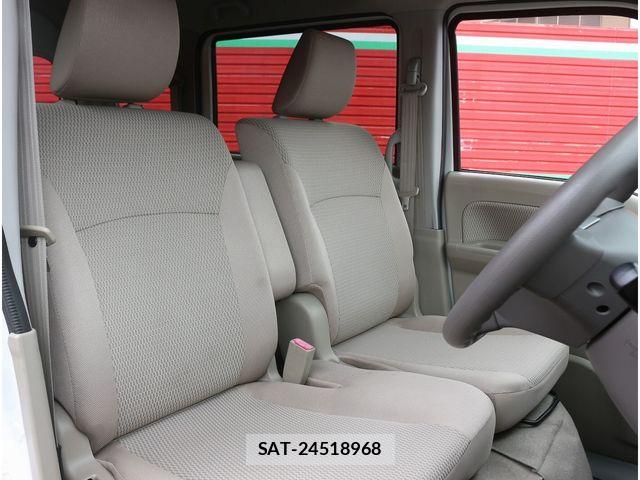 Suzuki EVERY WAGON 2017-08 8207472-4