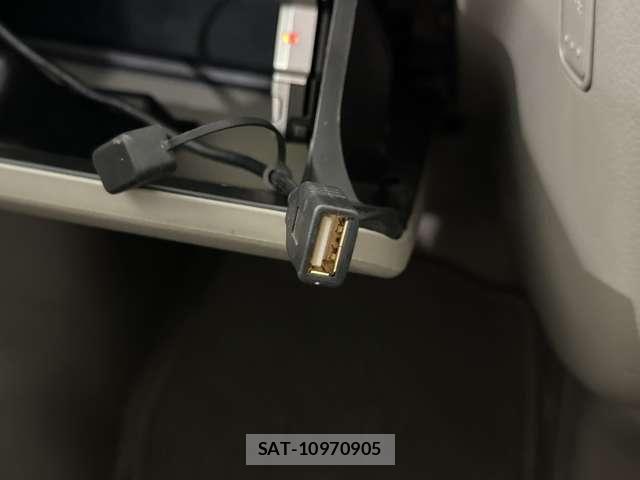 Suzuki EVERY WAGON 2021-04 8207473-25