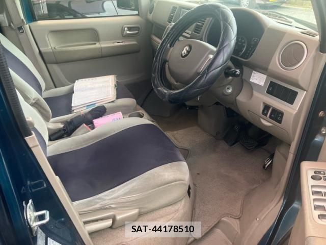 Suzuki EVERY WAGON 2006-09 8207478-10