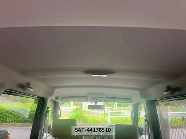 Suzuki EVERY WAGON 2006-09 8207478-14