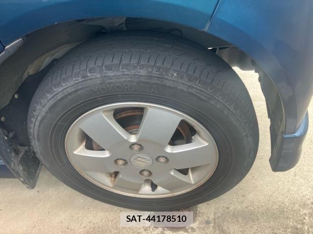 Suzuki EVERY WAGON 2006-09 8207478-6