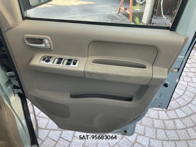 Suzuki EVERY WAGON 2007-06 8229900-17