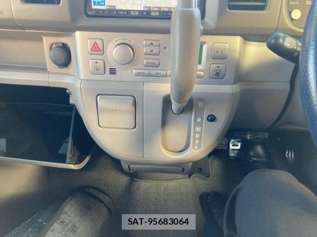Suzuki EVERY WAGON 2007-06 8229900-20