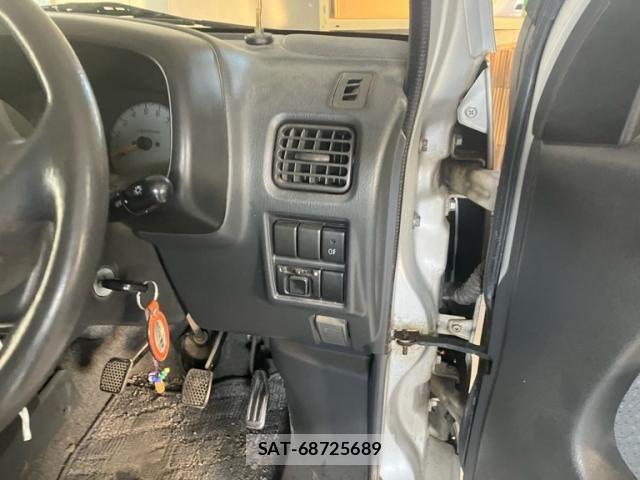 Suzuki EVERY WAGON 2005-02 8229902-10
