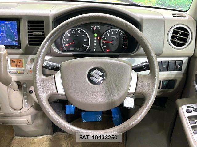 Suzuki EVERY WAGON 2014-06 8245170-10