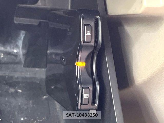 Suzuki EVERY WAGON 2014-06 8245170-4
